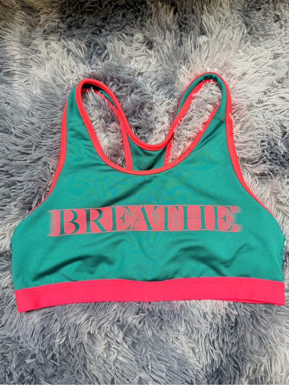⚪️ Danskin Fitted Racerback Sports Bra medium with word BREATHE sporty workout